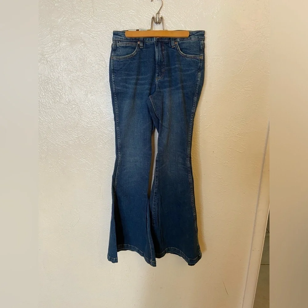 Wrangler flared jeans NWT